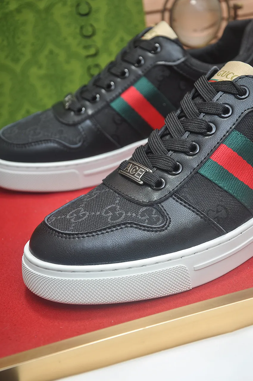 Men's men's shoes💰440💶[GUCCI] official website 1:1 men's sports shoes are now on the market. They are made of original fabric + water-dyed sheepskin lining, plus the official website original 1:1 comfortable outsole. Fashionable and versatile, super comfortable and breathable. Standard shoe size 38/45 (custom-made size 45 is non-refundable)